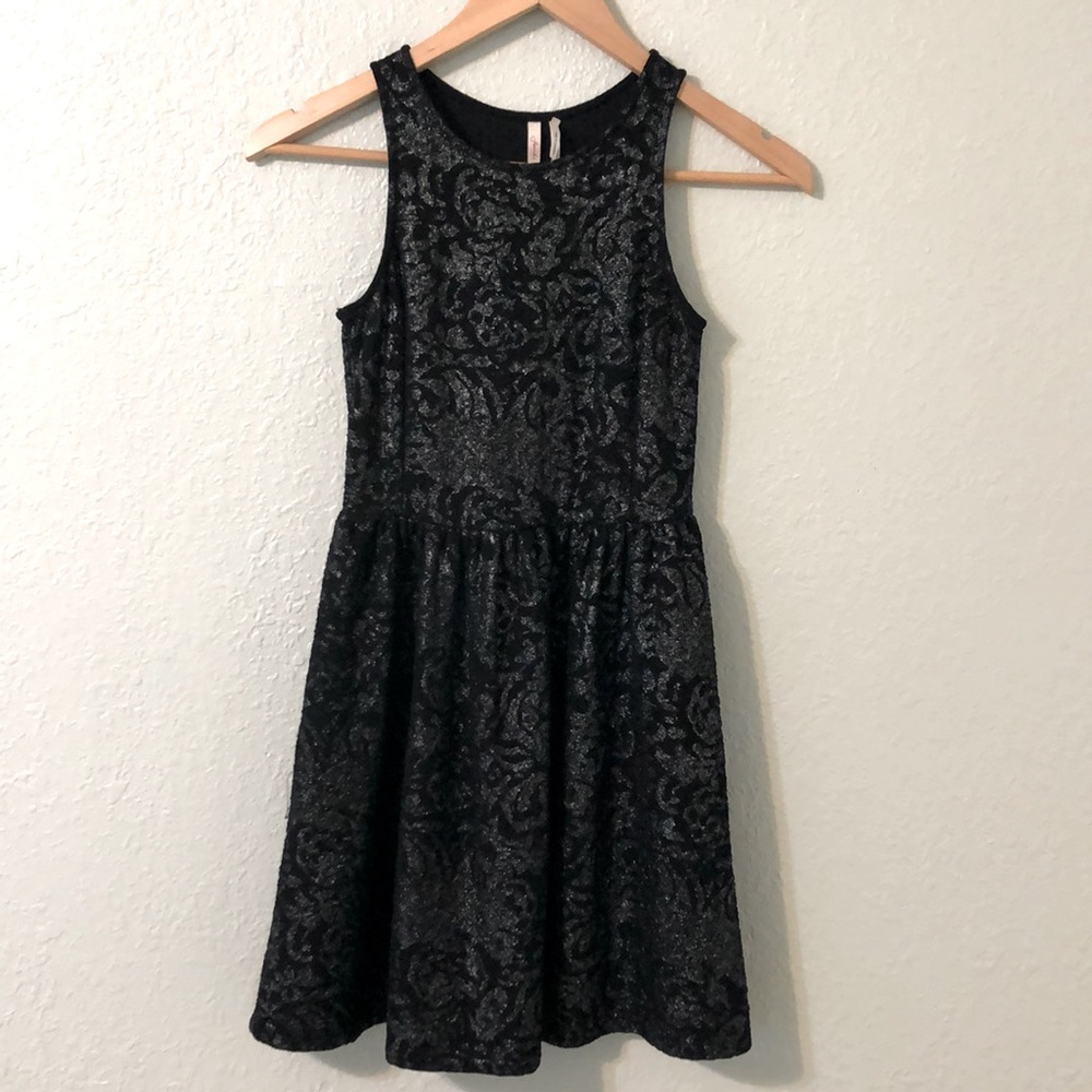 Frenchi shimmery dress